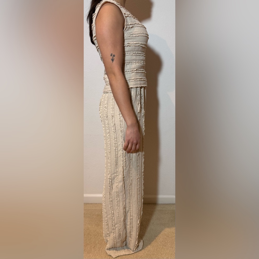 Women's Cream Textured Pants & Top Set - Picture 3 of 13